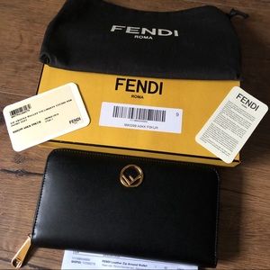 FENDI-AUTHENTIC NWT Black Leather Wallet